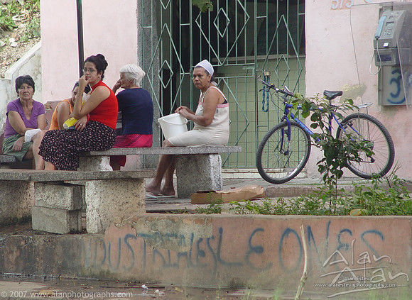Esperando ...